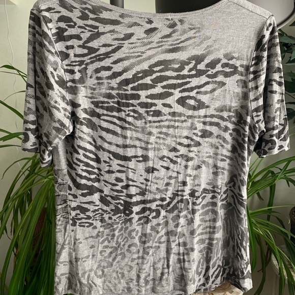 cute ladies top. size large. Vanilla Sugar. - Picture 4 of 4